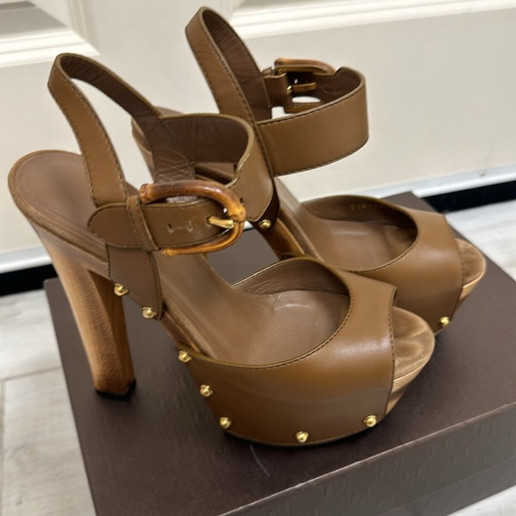Brown Gucci acelo platform leather sandal - Picture 2 of 9